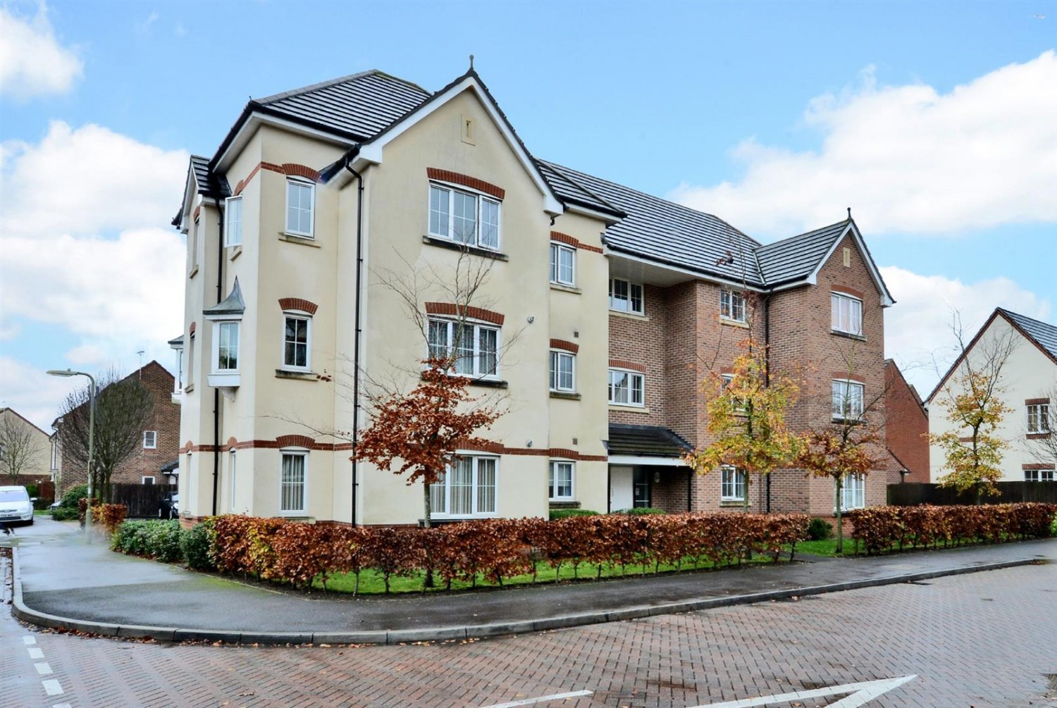 2 bedroom Flat for Letting Woodland Walk, Aldershot