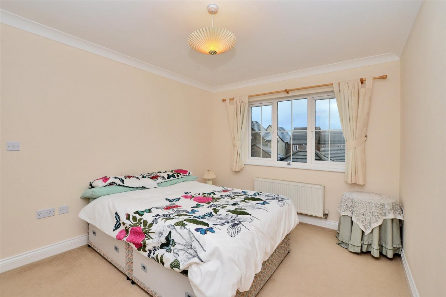 2 bedroom Flat for Letting Woodland Walk, Aldershot