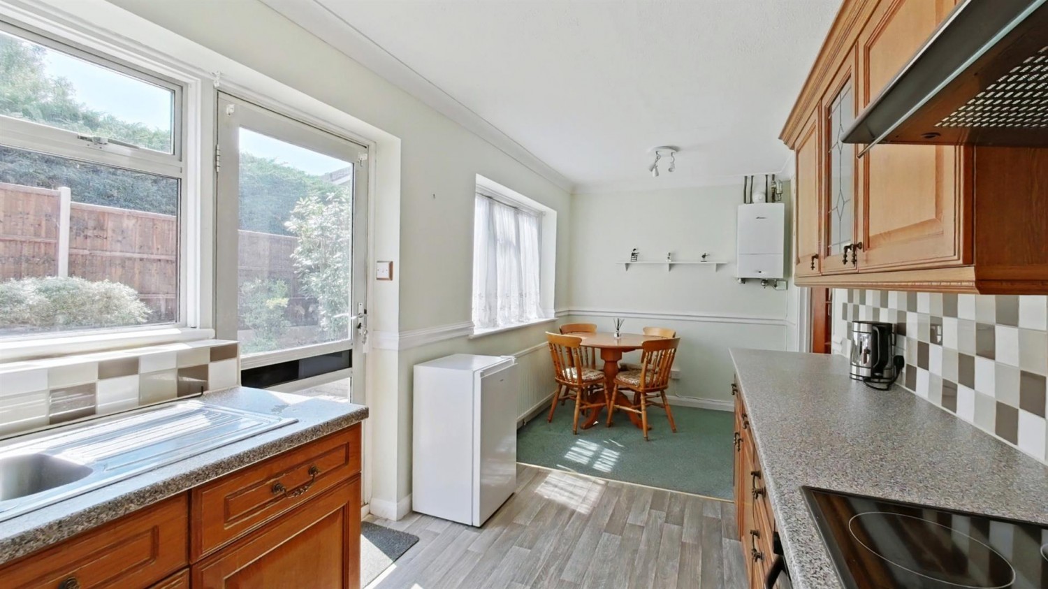 3 bedroom House for Sale Ashwood Close