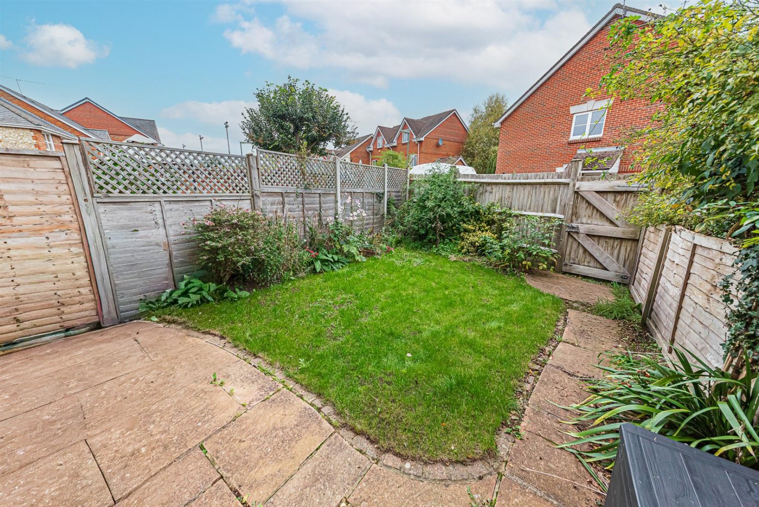3 bedroom House for Sale Ferns Mead, Farnham