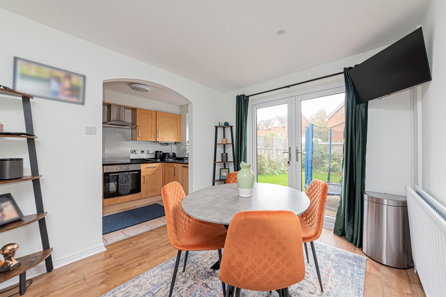 3 bedroom House for Sale Ferns Mead, Farnham