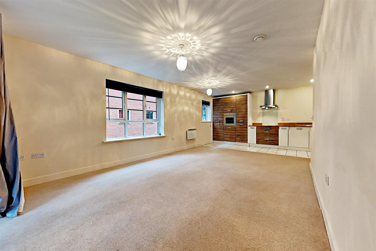 Lynx Court, Wallis Square, Farnborough