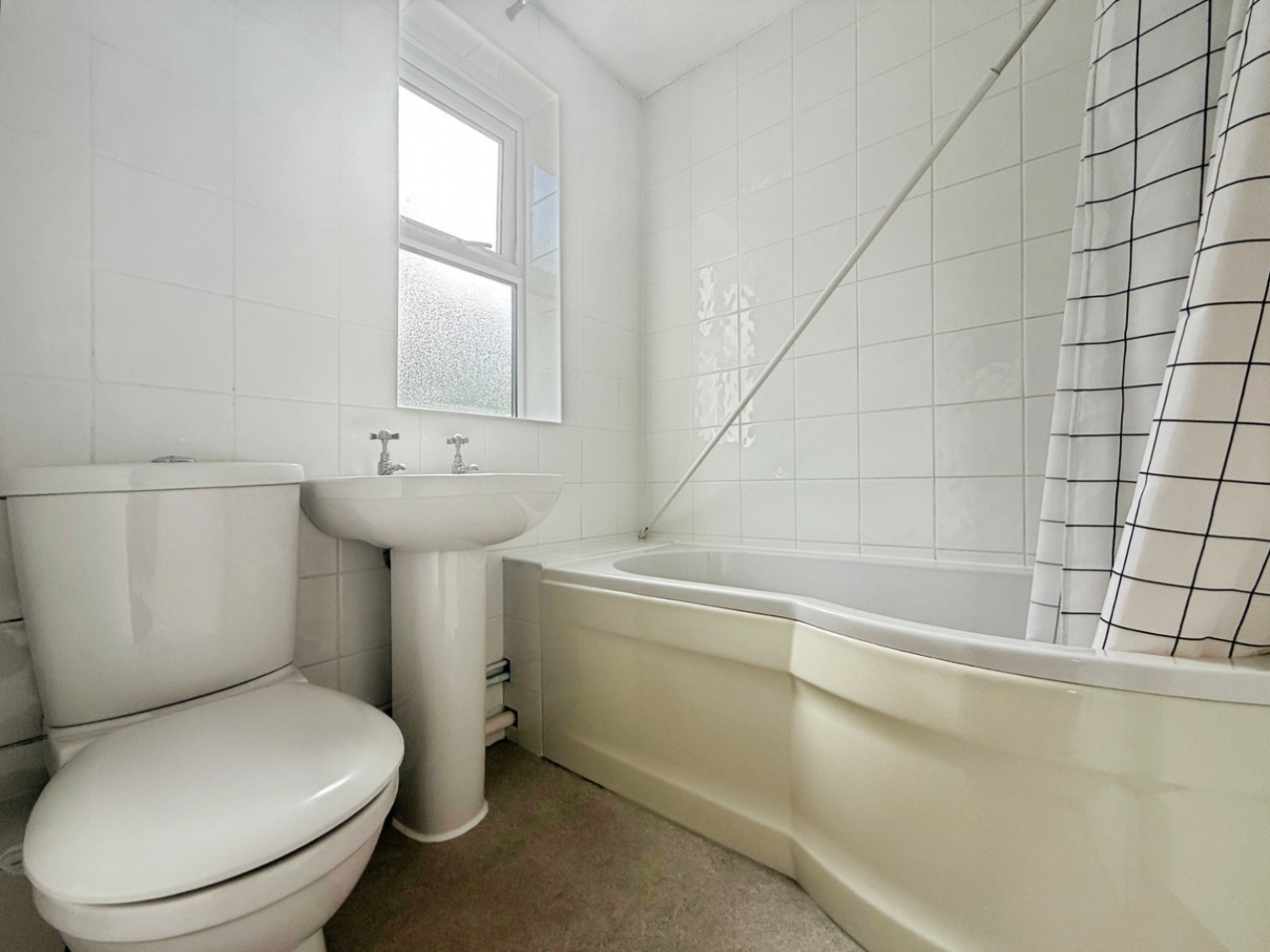1 bedroom Flat for Letting Vesey Close, Farnborough