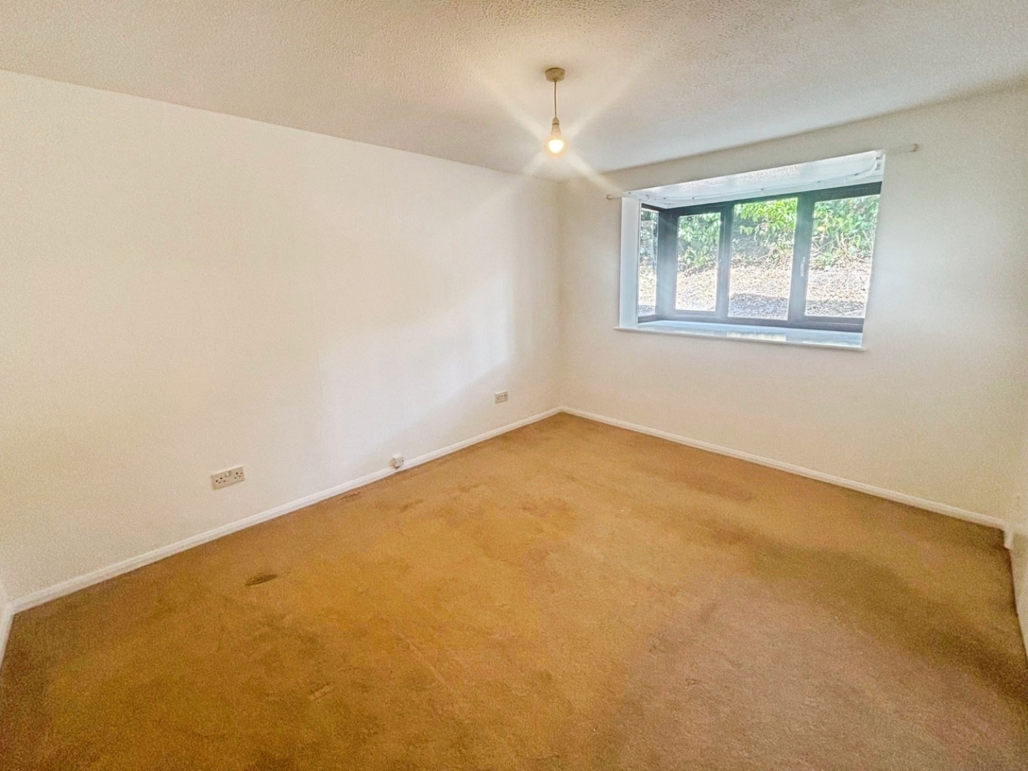 1 bedroom Flat for Letting Redan Gardens, Aldershot