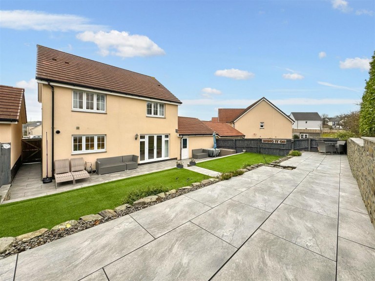 Perfect modern family home, Hayle