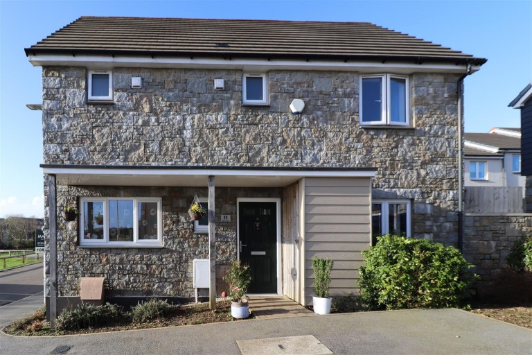Modern Family Home, Helston