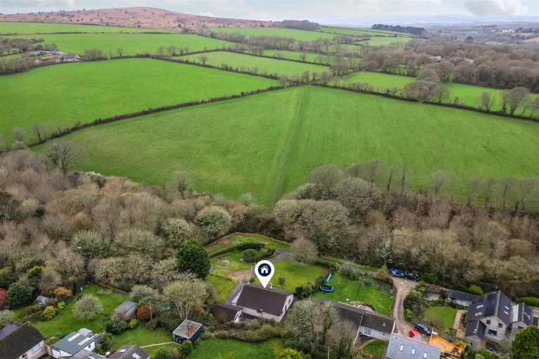 Bungalow with Plot, Godolphin Cross