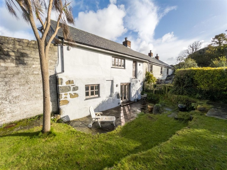 Rural haven, Mullion