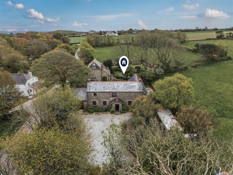 Barn conversion set within generous grounds, Crowntown