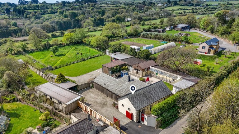 Flexible property, Tolcarne, St. Day