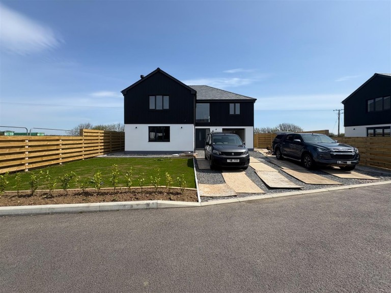 Spacious new build home, St Buryan
