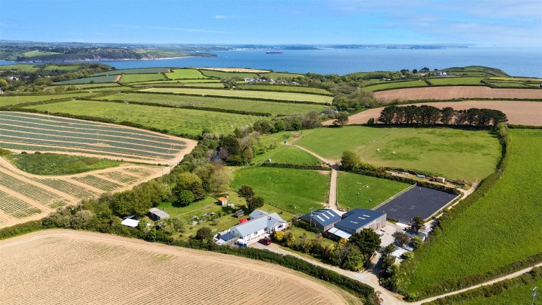 Fantastic equestrian property, St. Keverne
