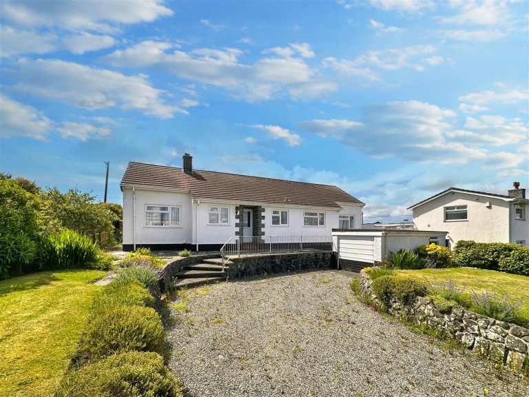 Detached bungalow in coastal setting, Gillan