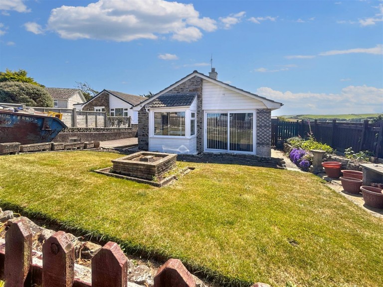 Bungalow with great potential, Porthleven
