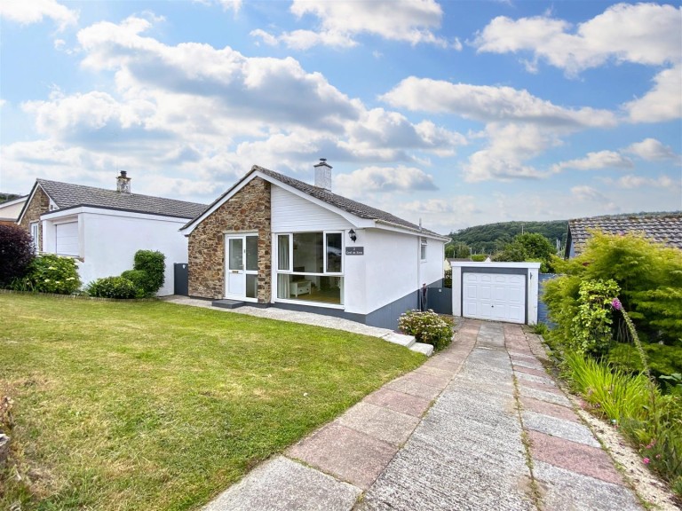 Bungalow with no onward chain, Gweek