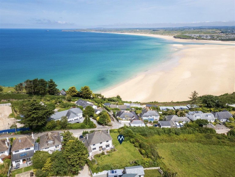 Plot in desirable location, Carbis Bay