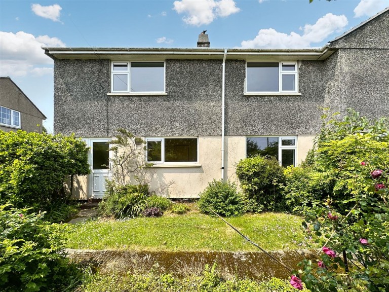 Three bedroom home with potential, Mullion