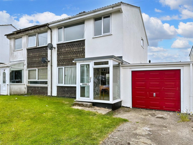 Semi detached house near village centre, Porthleven