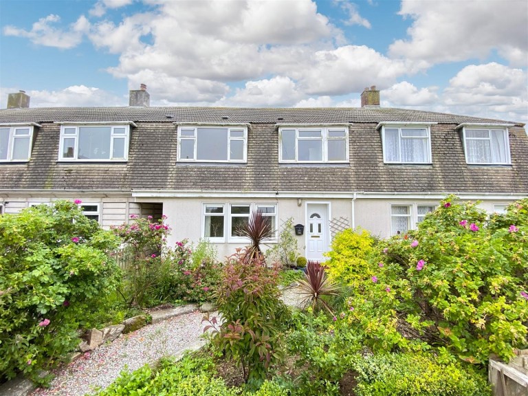 Home with countryside views, Sithney