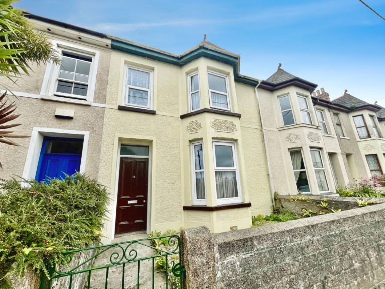 Ideal family home near to town, Hayle
