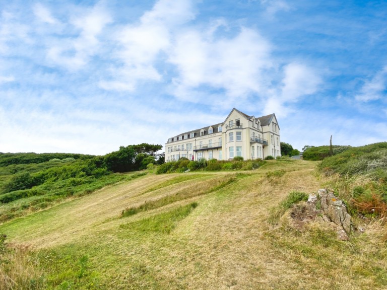 Holiday apartment with no chain, Coverack