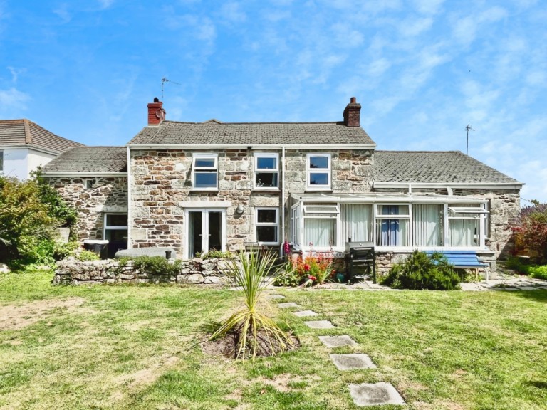 Family home with annexe, Rosudgeon
