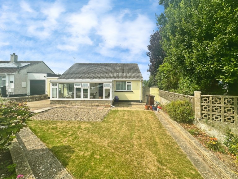 Two bedroom bungalow in the village of Connor Downs