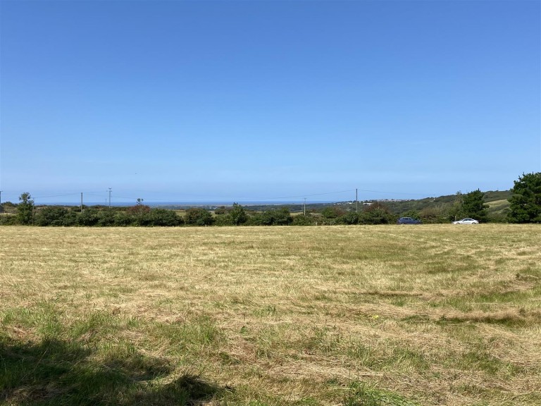 Versatile land approximately 4.7 acres, Carvolth, Praze