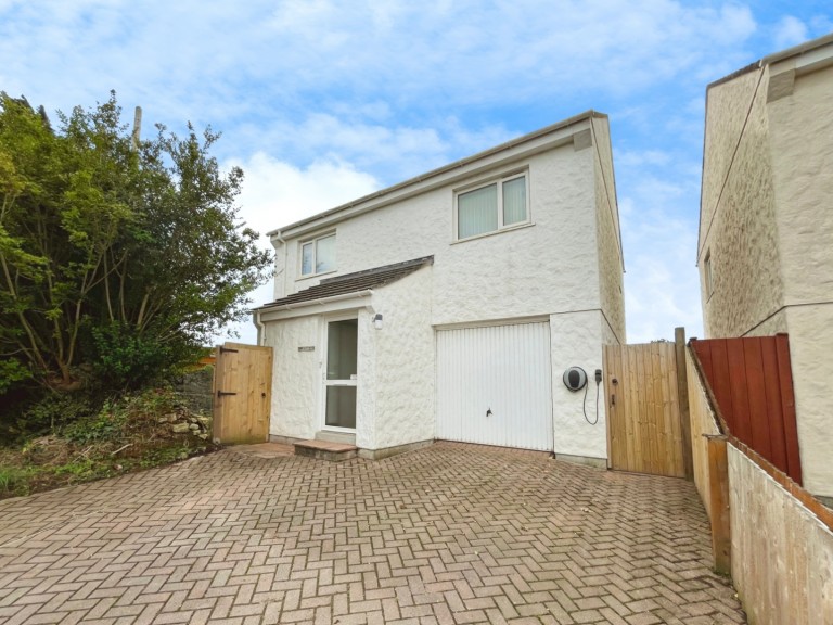 Family home in village setting, Gwinear