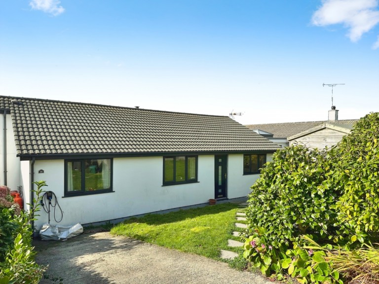 Modernised bungalow in prime village location, Porthleven