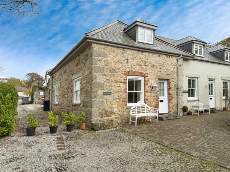 Camborne, Cottage set within Holman Park