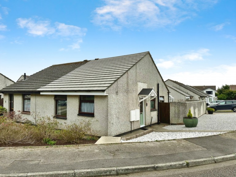 Well presented two bedroom home, Helston