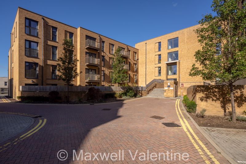 Cabot Close, Croydon