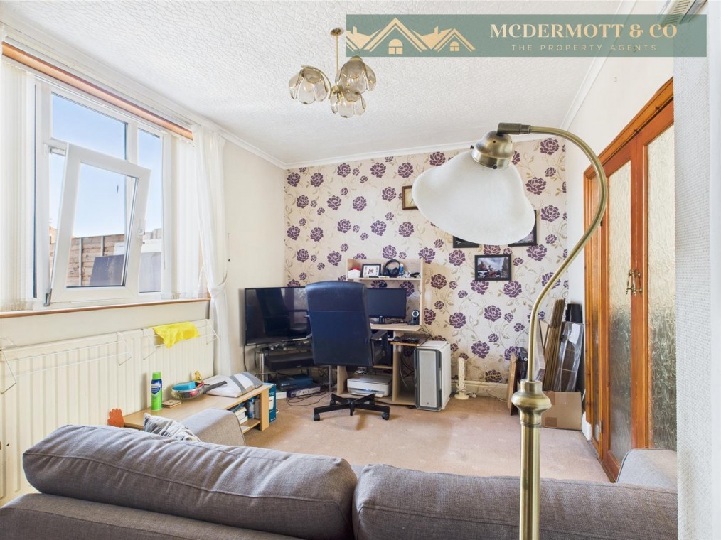 Kew Road, Failsworth