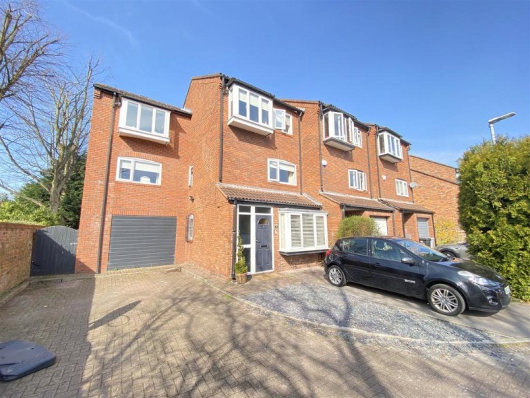Sandringham Way, Wilmslow