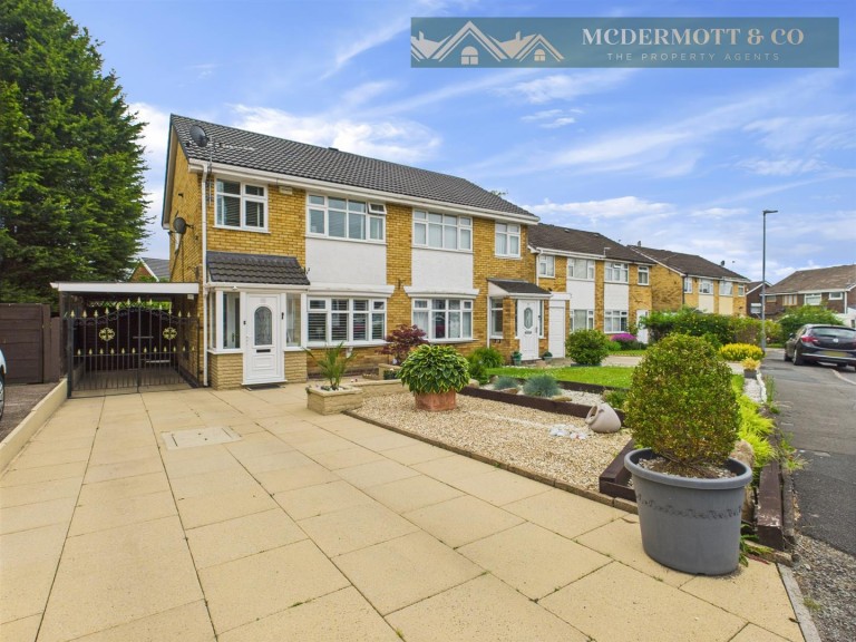 Carnoustie Close, Manchester