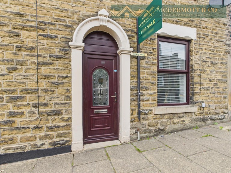 Stamford Road, Lees, Oldham