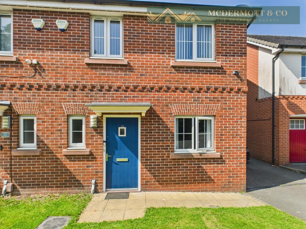 Olive Crescent, Chadderton