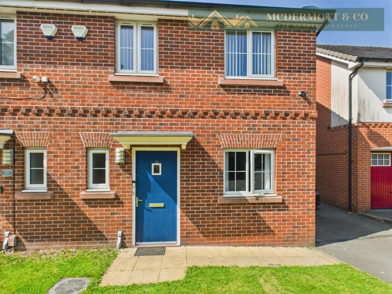 Olive Crescent, Chadderton