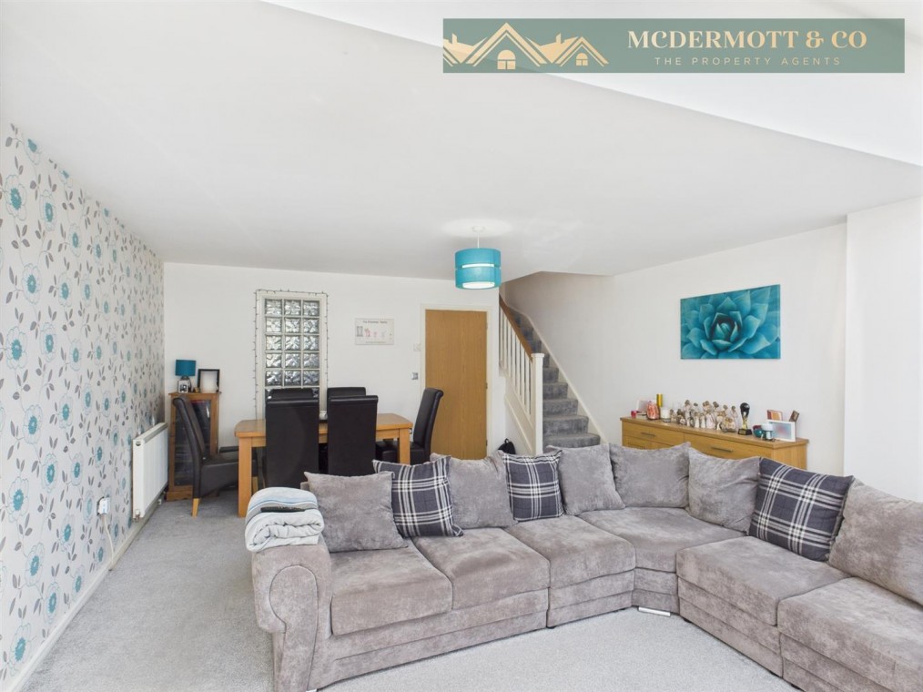 Olive Crescent, Chadderton