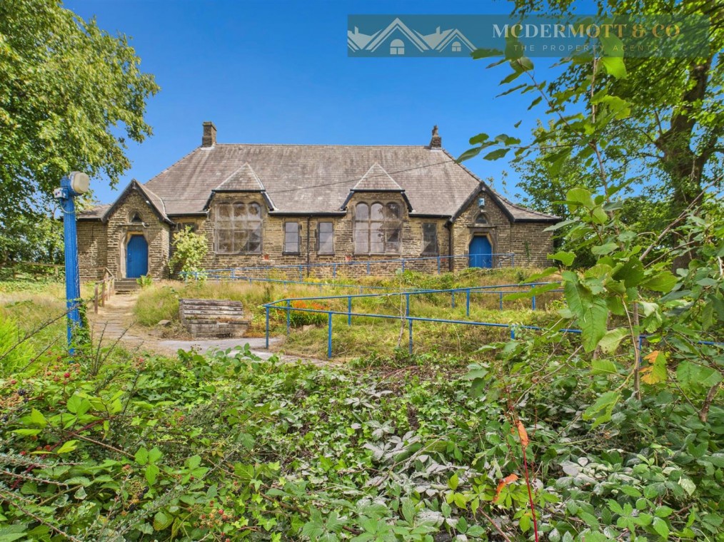 Mossley Abney Church, Huddersfield Road, Mossley
