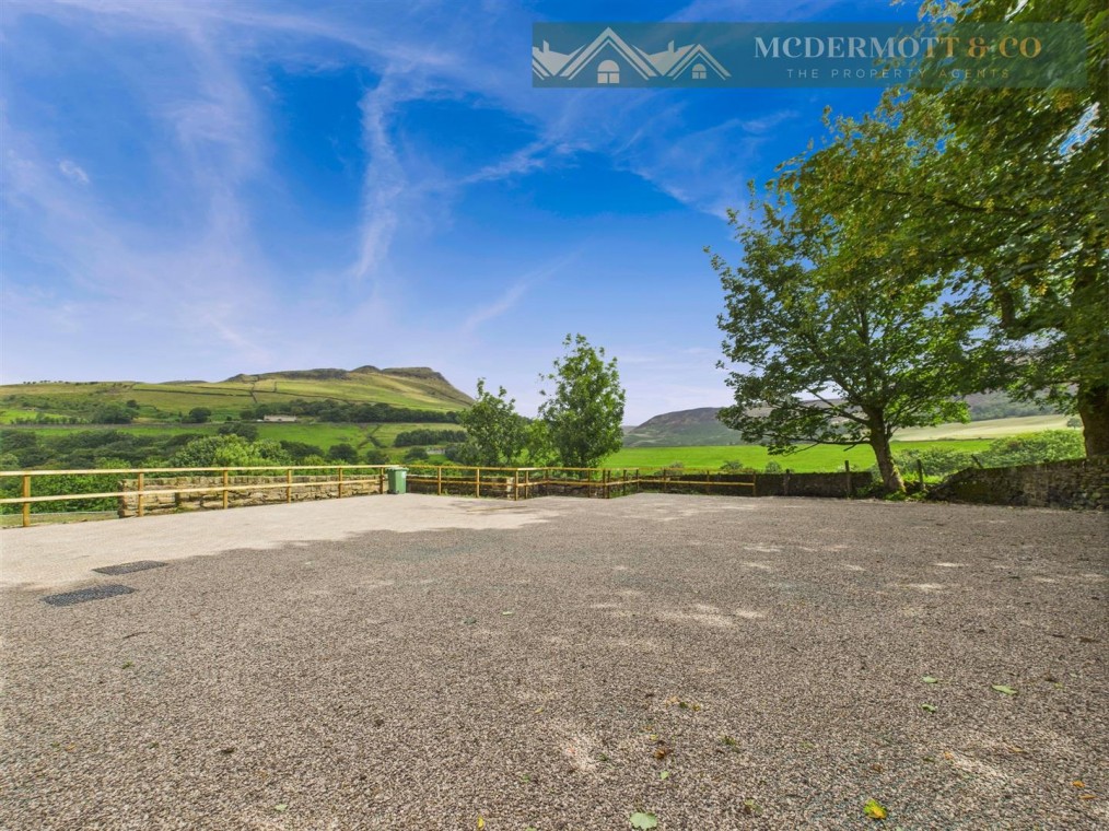 Bradburys Lane, Greenfield