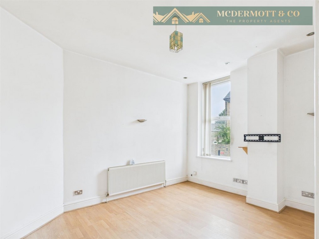 Stamford Road, Mossley