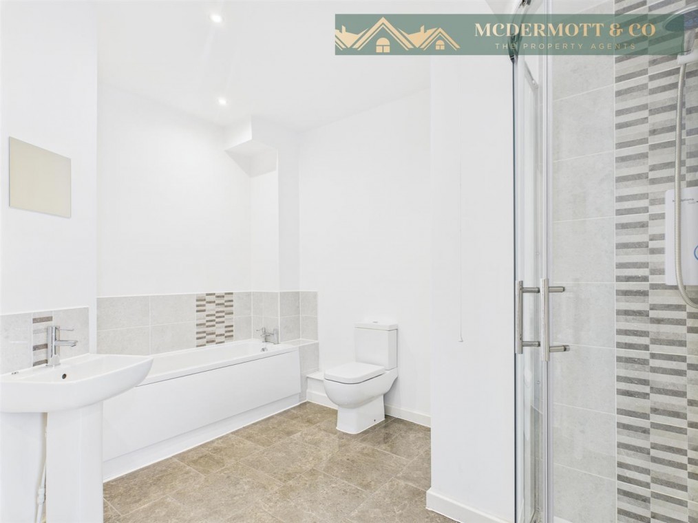 Tamewater Court, Dobcross, OL3