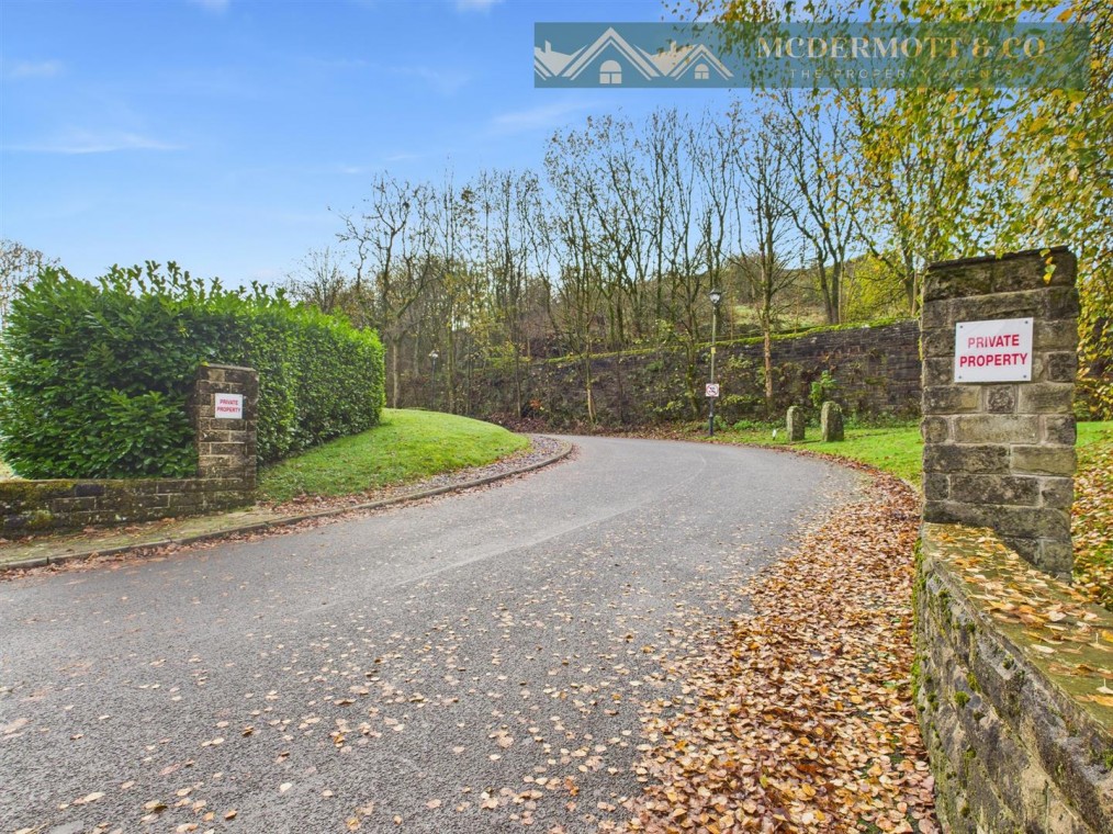 Tamewater Court, Dobcross, Saddleworth