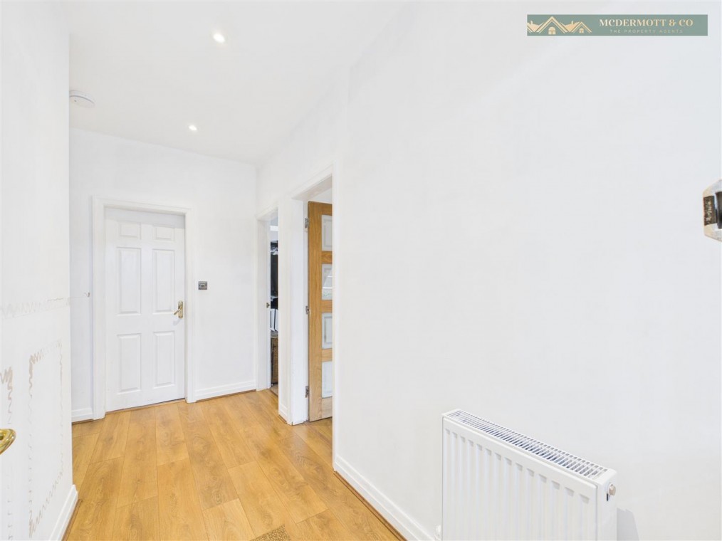 Thornley Crescent, Grotton