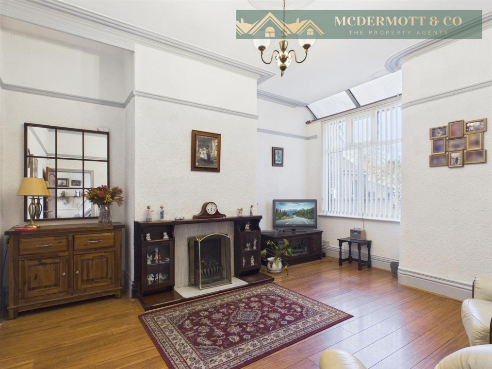 Oldham Road, Failsworth