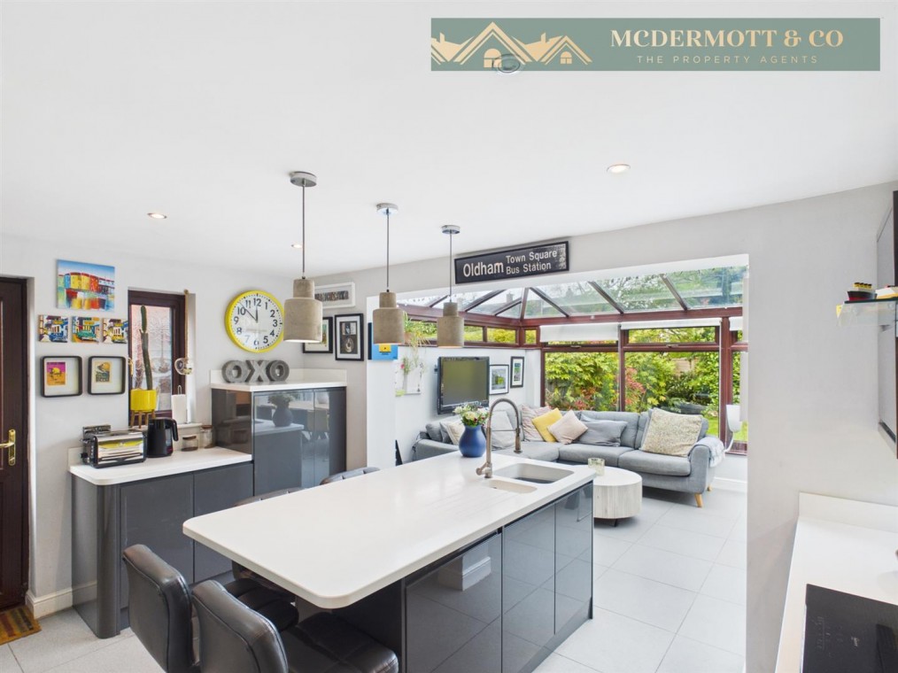 Weatherly Close, Bardsley