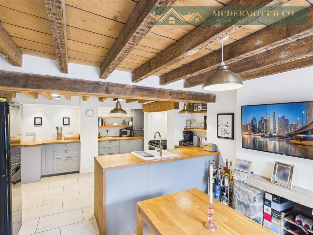 Chew Valley Road, Greenfield, Saddleworth