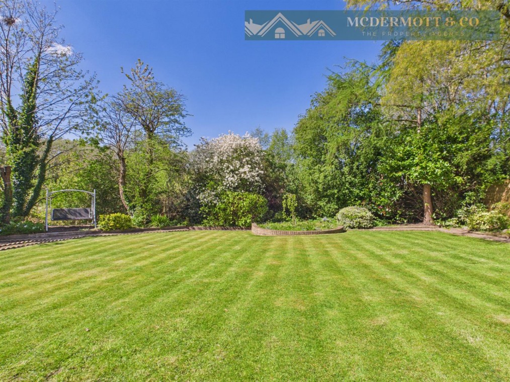 Parkside Avenue, Failsworth